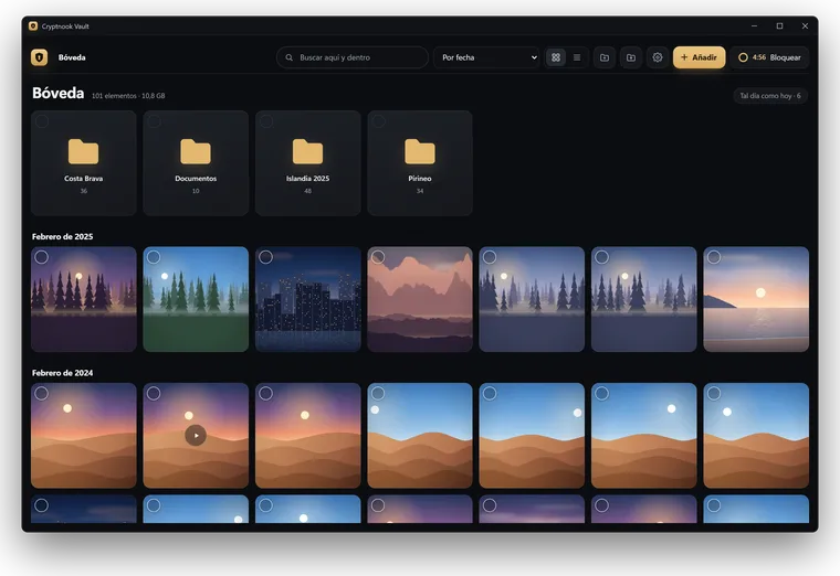 La galería en Windows: carpetas arriba y las fotos y vídeos de la bóveda en una rejilla por meses.